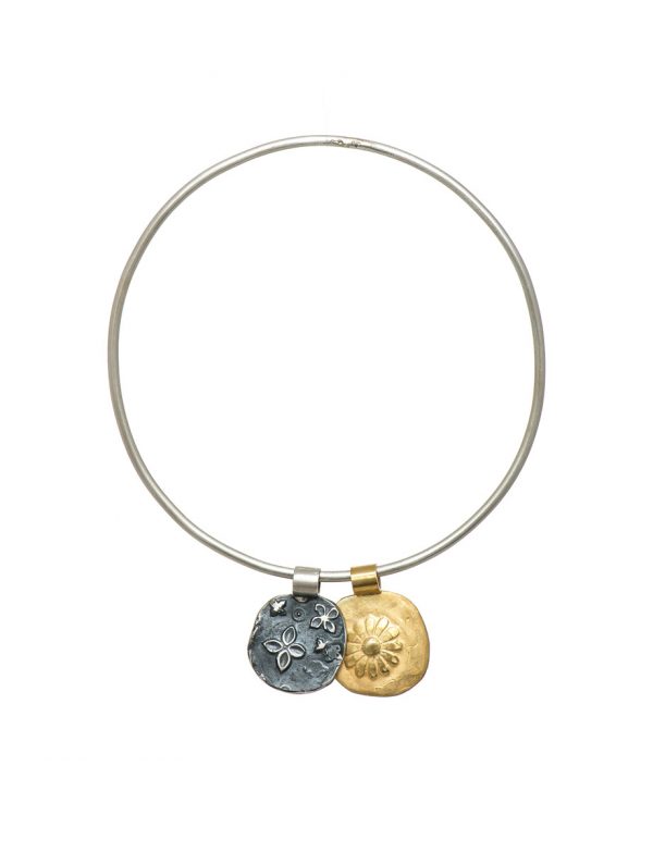 Two Circle Flowers Bracelet – Gold & Black