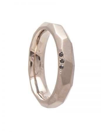 Faceted Wide Band – White Gold