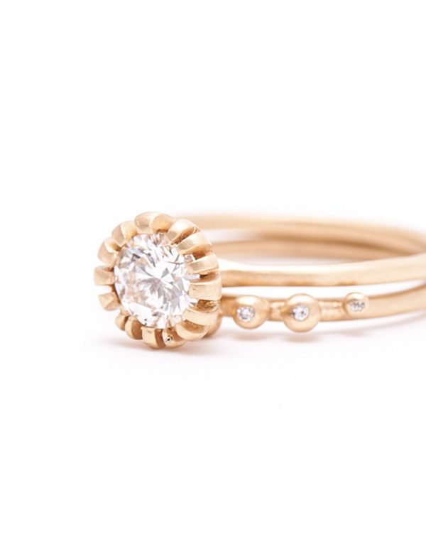 Bouquet Royale Wedder Ring