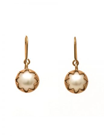 Corona Earrings – Rose Gold & Pearl