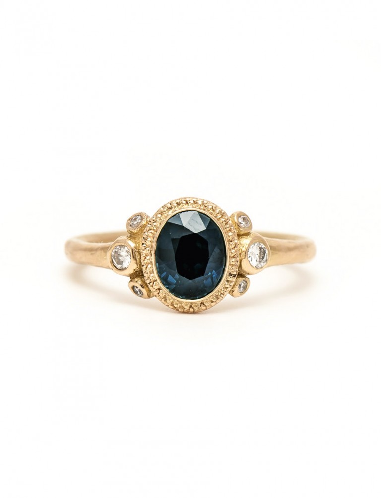 Old World Ring – Sapphire