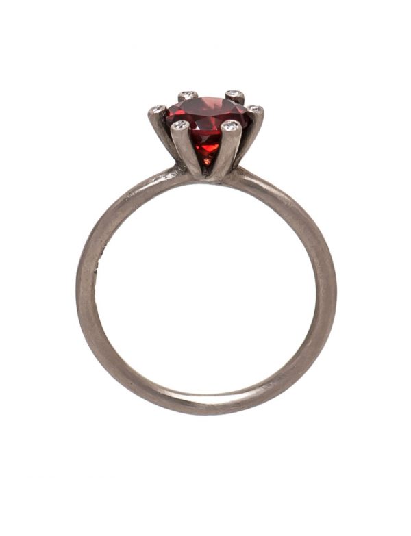 Roman de la Rose Garnet Ring