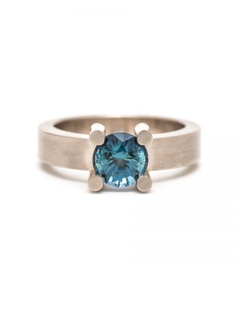 Column Ring – Sapphire