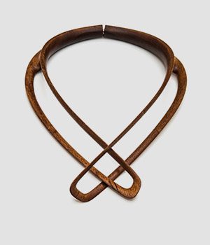 ‘Karli’ neckpiece by Daniel Serra