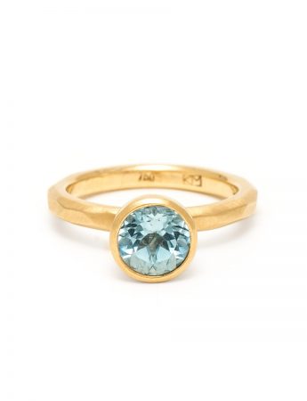 Aquamarine Ring – Yellow Gold