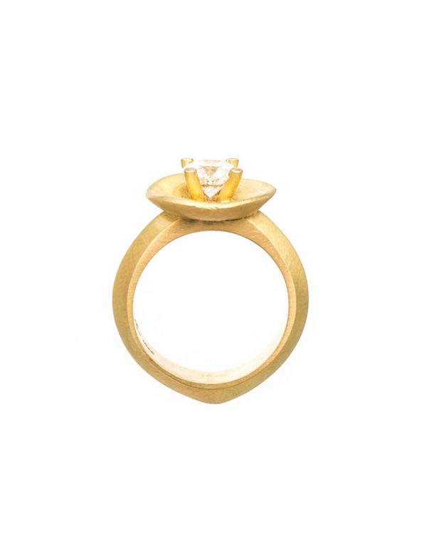 Buttercup Ring – Yellow Gold & Diamond