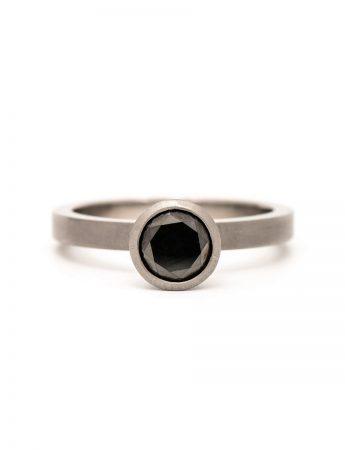 Supernova Ring – Black Diamond