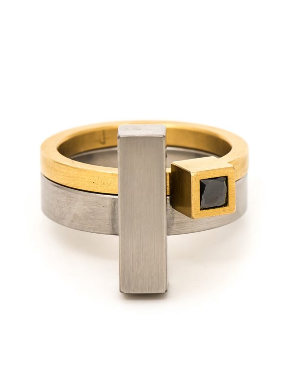 Cubist Ring – Yellow Gold & Black Diamond