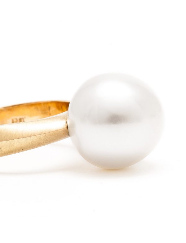 Pearl Ring – Yellow Gold