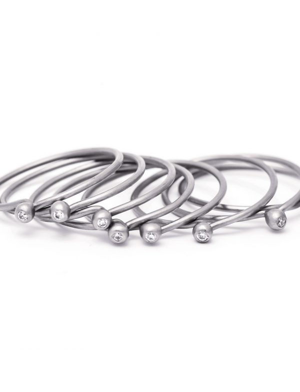 Petit Pois Ring – White Gold & Diamond