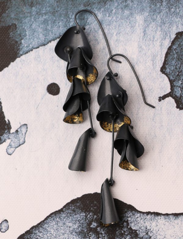 Long Pea Flower Earrings – Black & Gold
