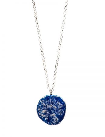 Fragment Carnation Flower Necklace – Blue