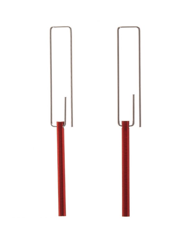 Short Hidden Line Earrings – Red