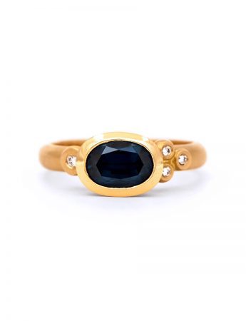 Royal Ring – Sapphire & Diamond