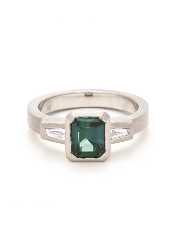 Michigan Avenue Ring – Sapphire & Diamond