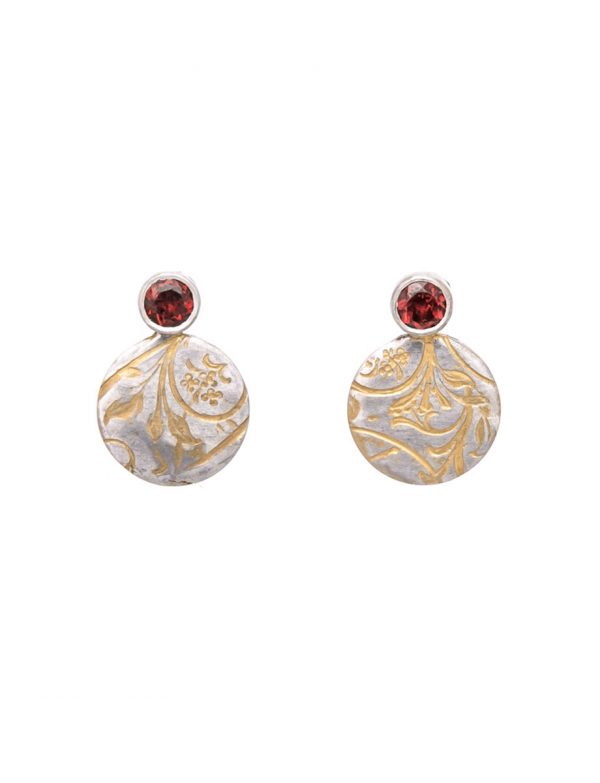 Swirl Stud Earrings – Garnet