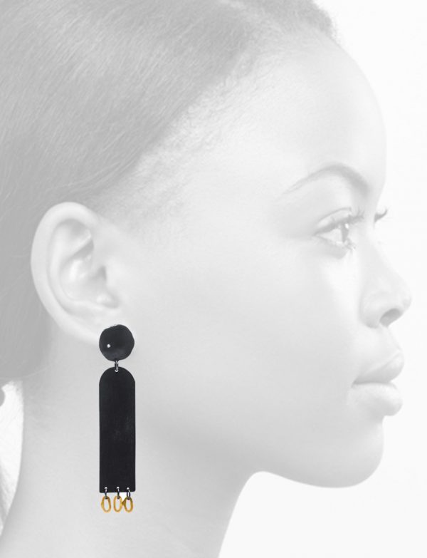 Neru Disc Diamond Earrings