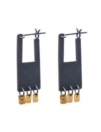 Shikaku Rectangle Earrings – Black & Gold