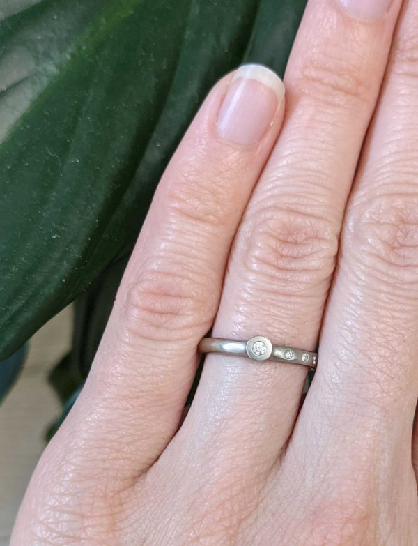 Confetti Diamond Ring – White Gold