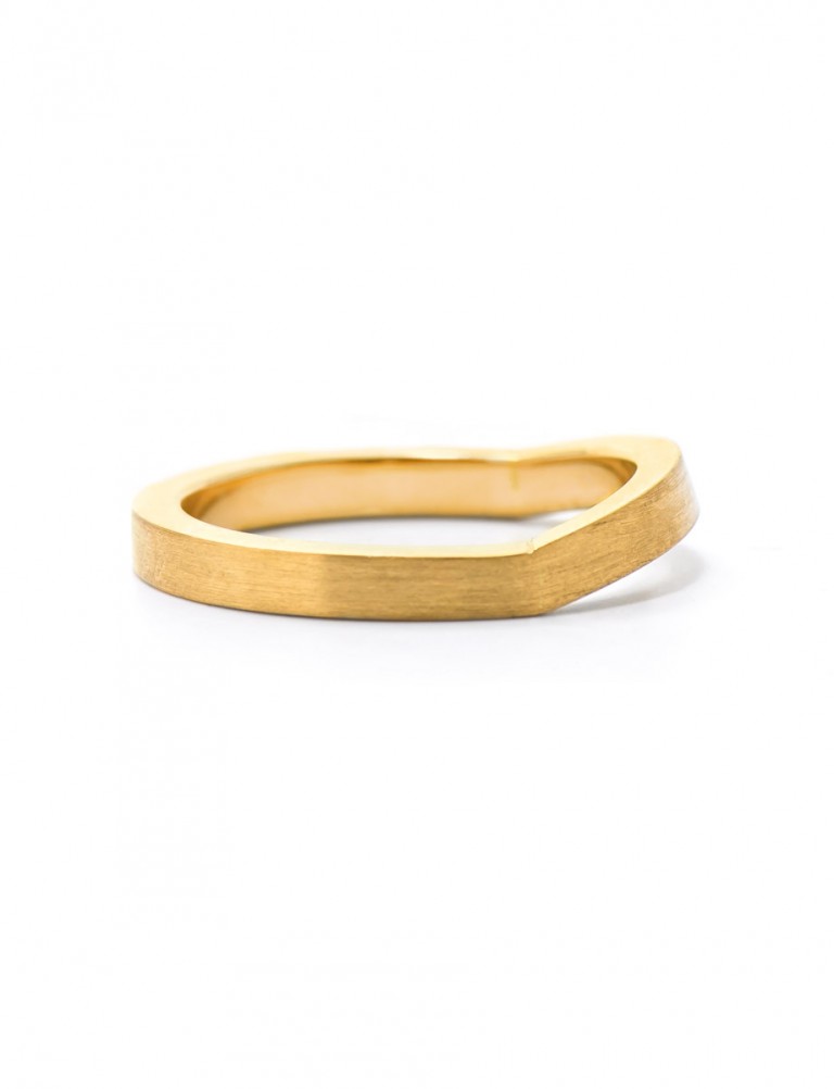 Edge Wedding Ring – Gold