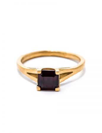 Garanatus Ring – Garnet