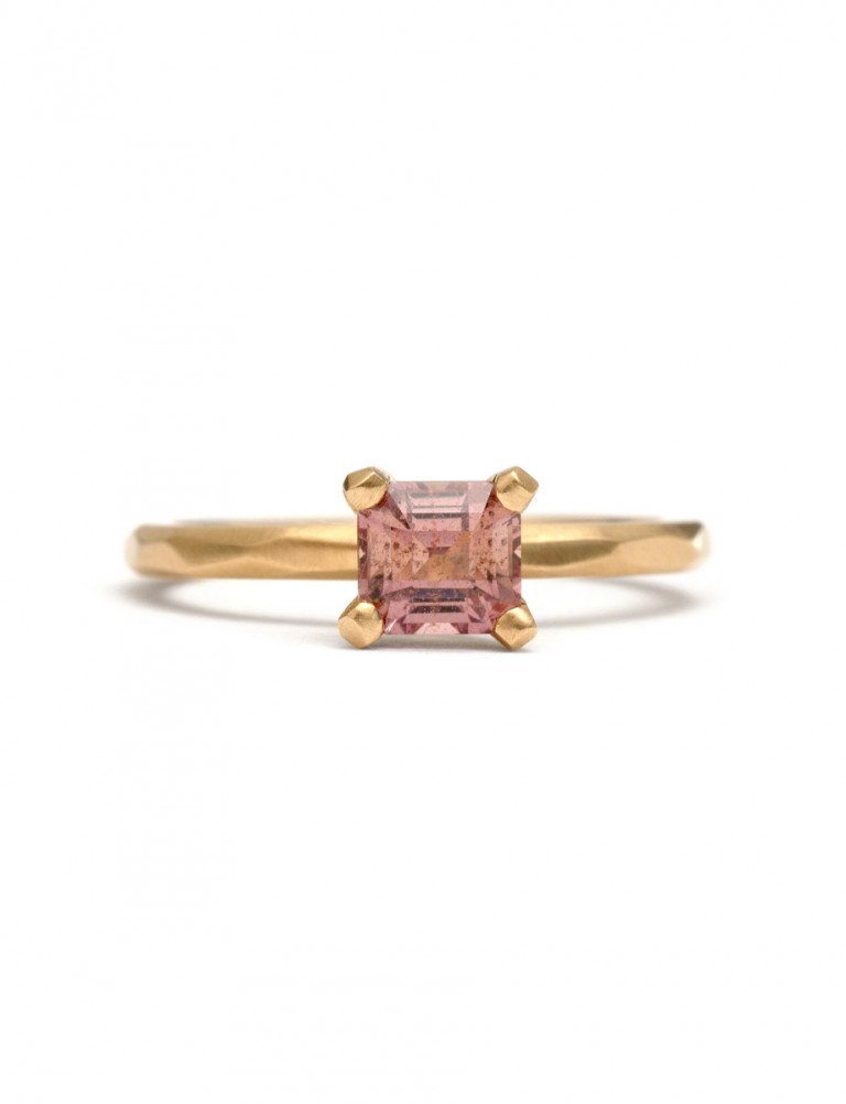 Cinnamon Apricot Sapphire Ring