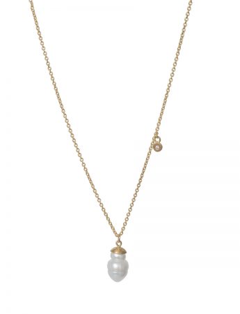 North Star Pearl Pendant Necklace