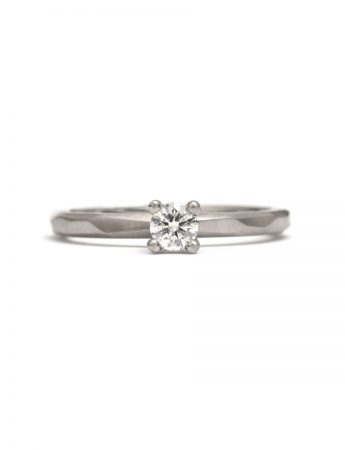 Round Diamond Ring – White Gold