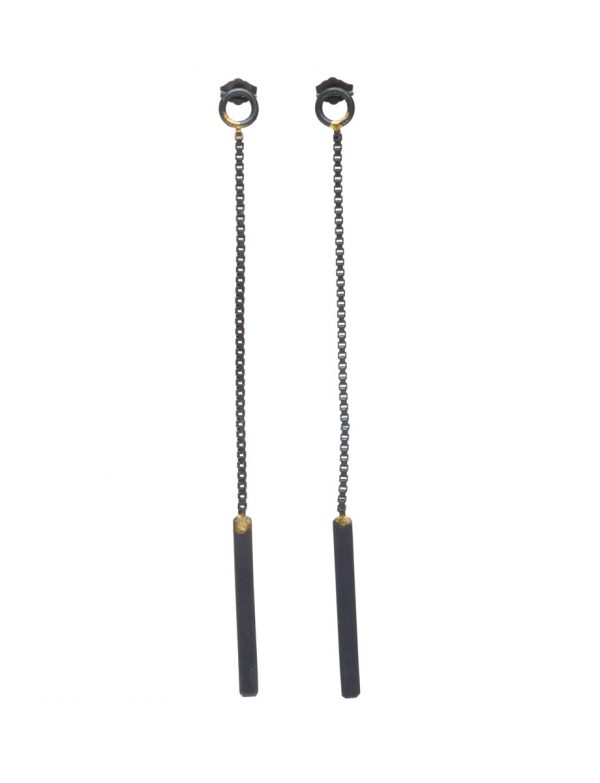 Shikaku Long Box Chain Earrings – Black
