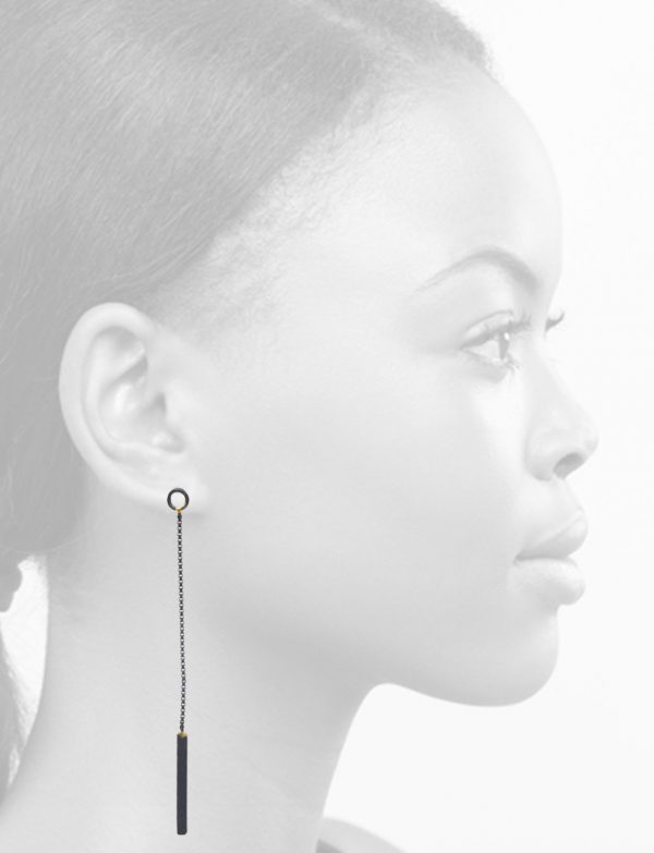 Shikaku Long Box Chain Earrings – Black