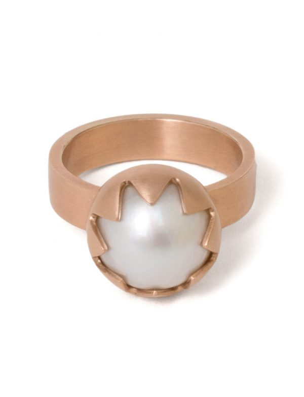 Corona Ring – Rose Gold & Pearl