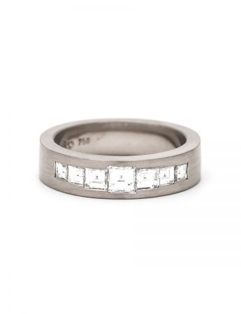 Carre Ring – White Gold & Diamonds