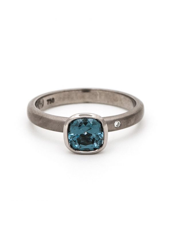 Cloudburst Ring – Spinel & Diamond