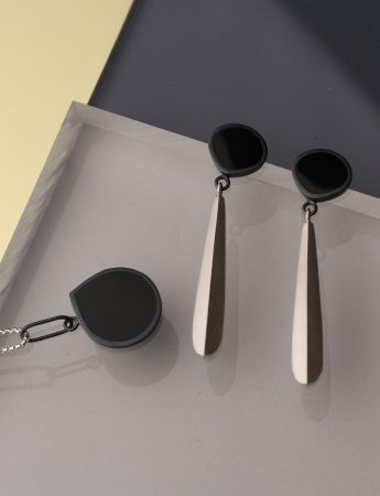 Pebble Darknight Drop Earrings