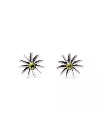 Small Radiant Star Earrings – Light Green Sapphire