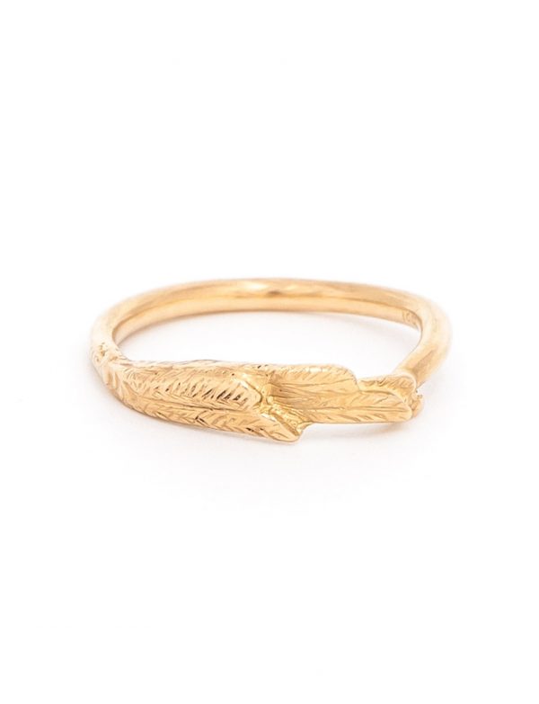 Overlapping Feather Ring