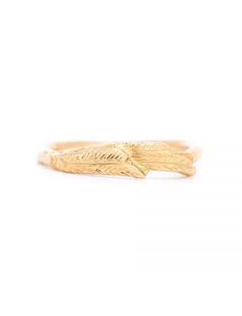 Overlapping Feather Ring