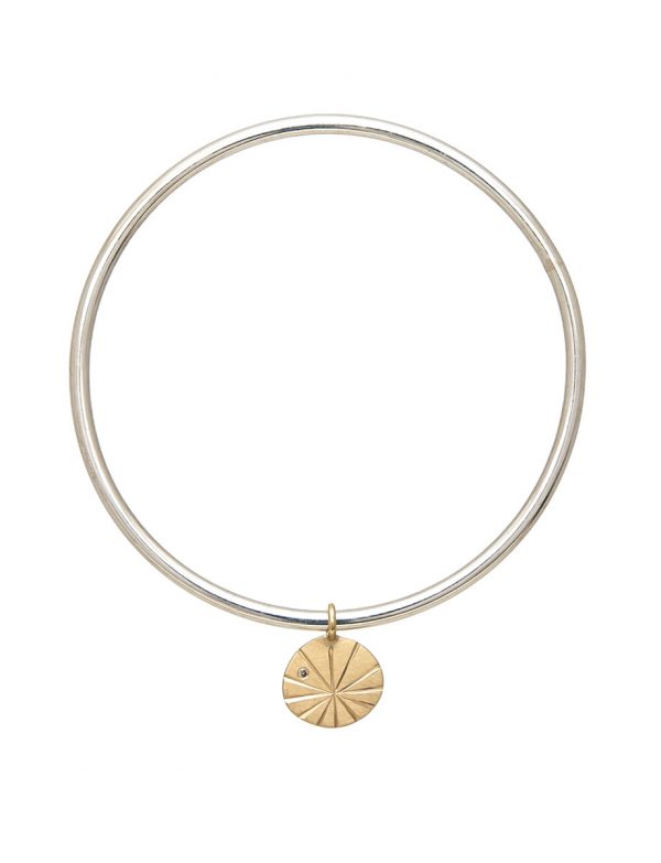 Fan Shell Charm Bangle