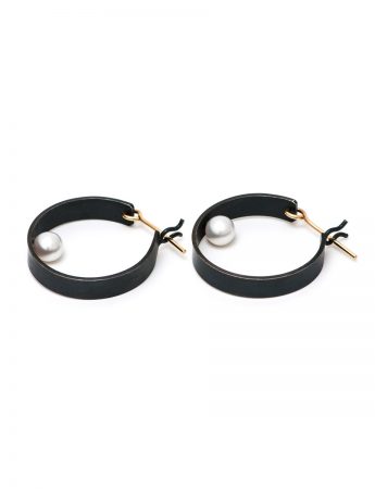 Shikaku Pearl Hoop Earrings