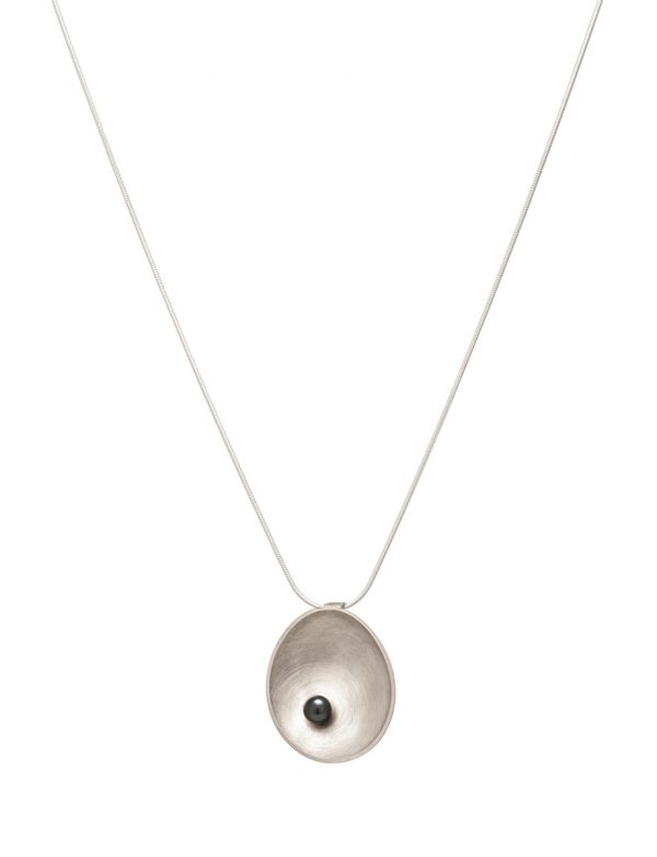 Silver Sea Dish Pendant Necklace – Black Pearl