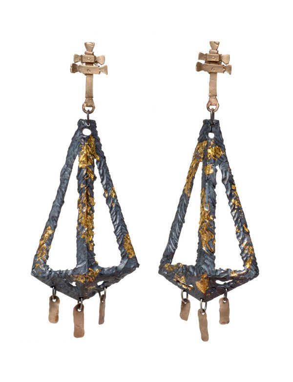 Augurio Earrings – Black & Gold