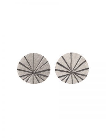 Large Fan Shell Stud Earrings – Silver