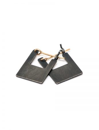 Shikaku Square Pyramid Earrings – Small