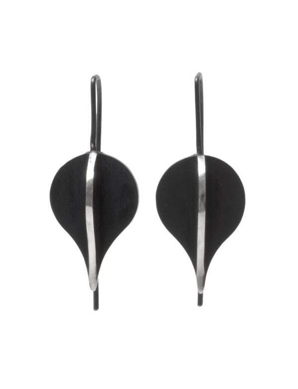 Black Petal X Short Hook Earrings