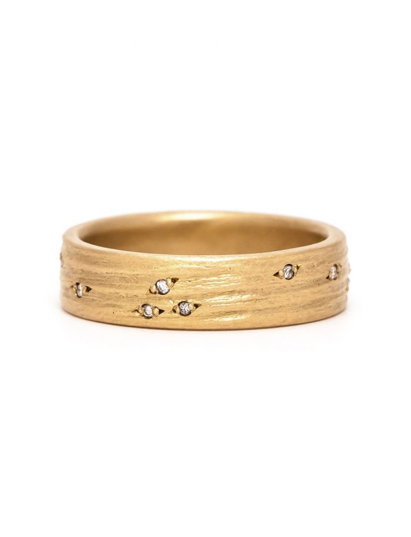 Ingrained Diamond Ring – Yellow Gold