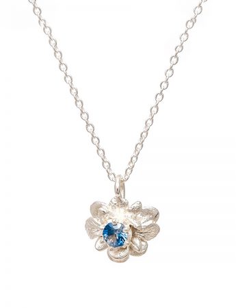 Daisy Pendant Necklace – Blue Sapphire