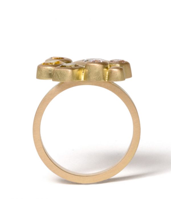 Songwriter Ring – Yellow Gold & Diamonds