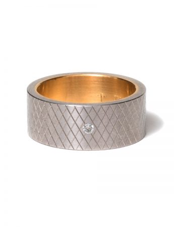 Diamond Cut Sleeved Ring with Diamond