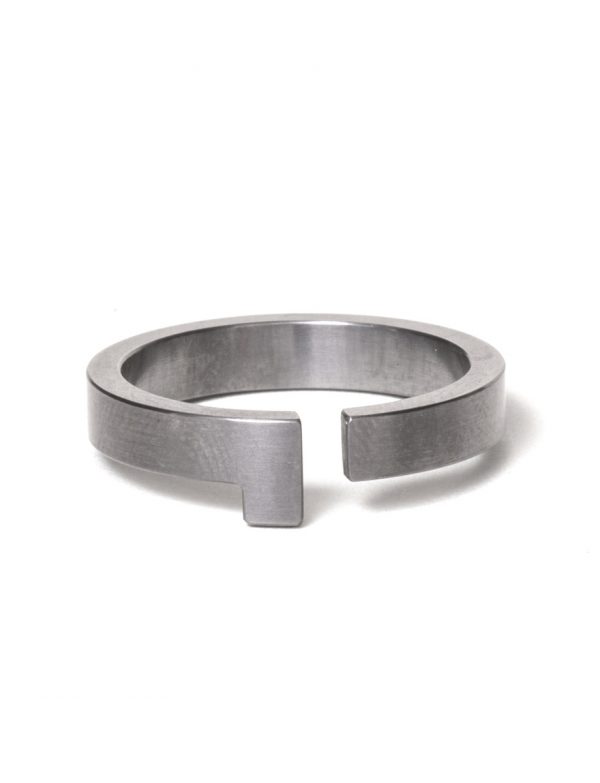 Ninety Degrees Tantalum Ring