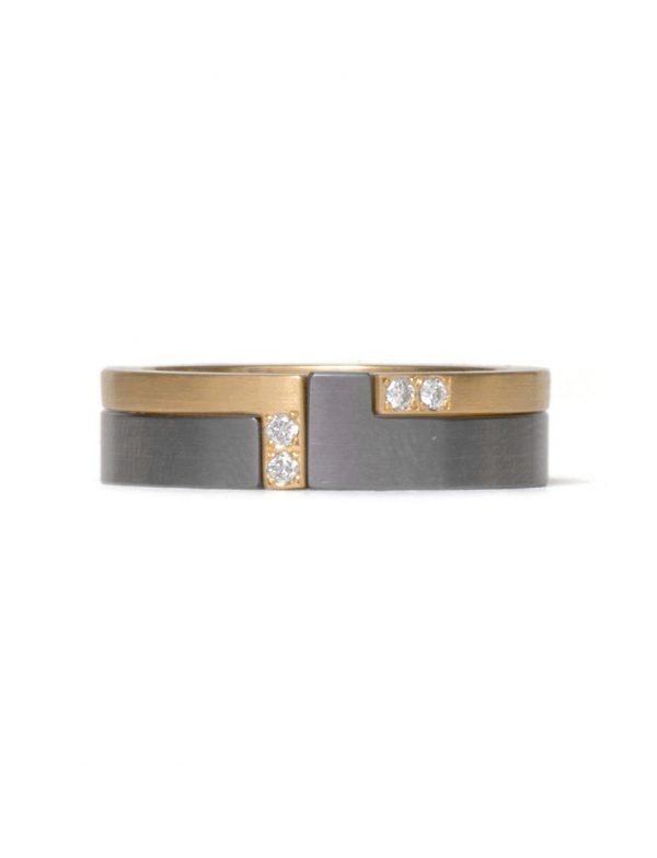 Ninety Degrees Tantalum Ring
